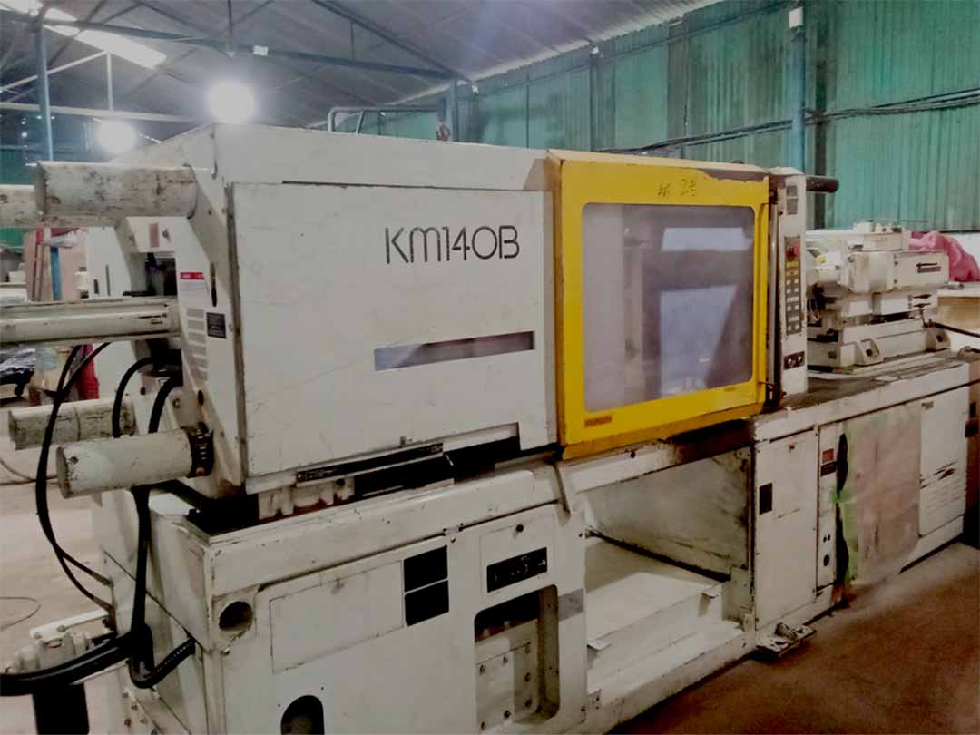 Reconditioned Japanese injection molding machine is importing direct from Japan for sale.